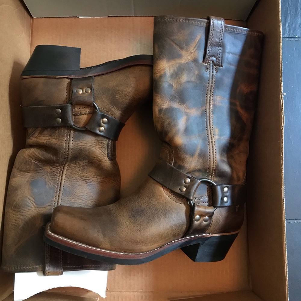 Classic Brown Leather Men's Harness Boots